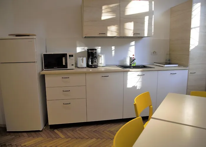 旅馆 Bread&breakfast *