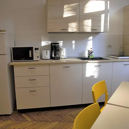 Хостел Bread&breakfast *